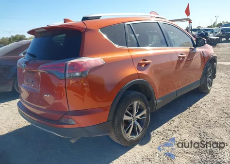 2016 Toyota Rav4 Xle z USA, uszkodzony, nr VIN JTMWFREV1GD088027